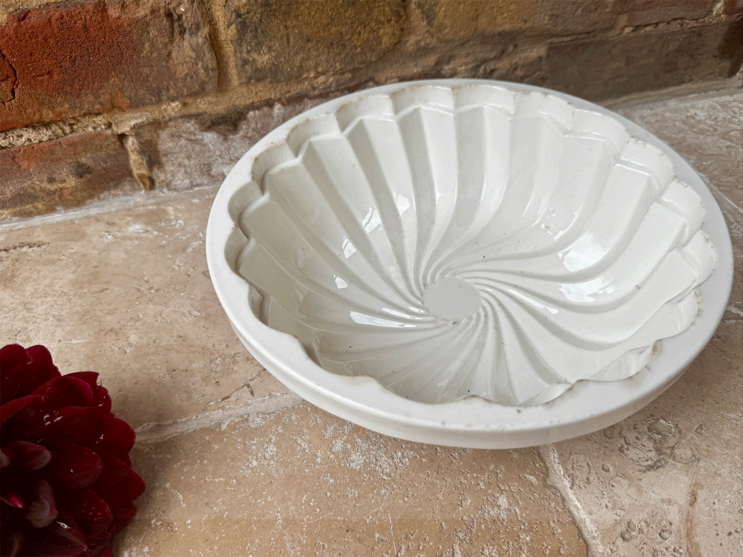 antique plain white ironstone extra large fluted bundt style cake mould