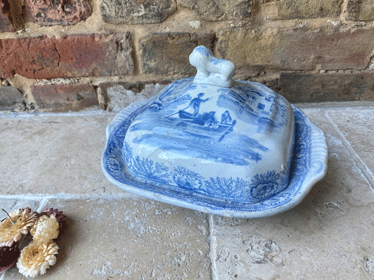 antique english large willow patterned blue white transferware lidded tureen serving dish