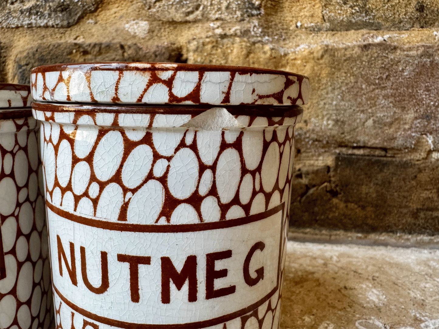 rare antique 1930s browb maling cobblestone small ironstone storage jar nutmeg cream tartar carbonate of soda