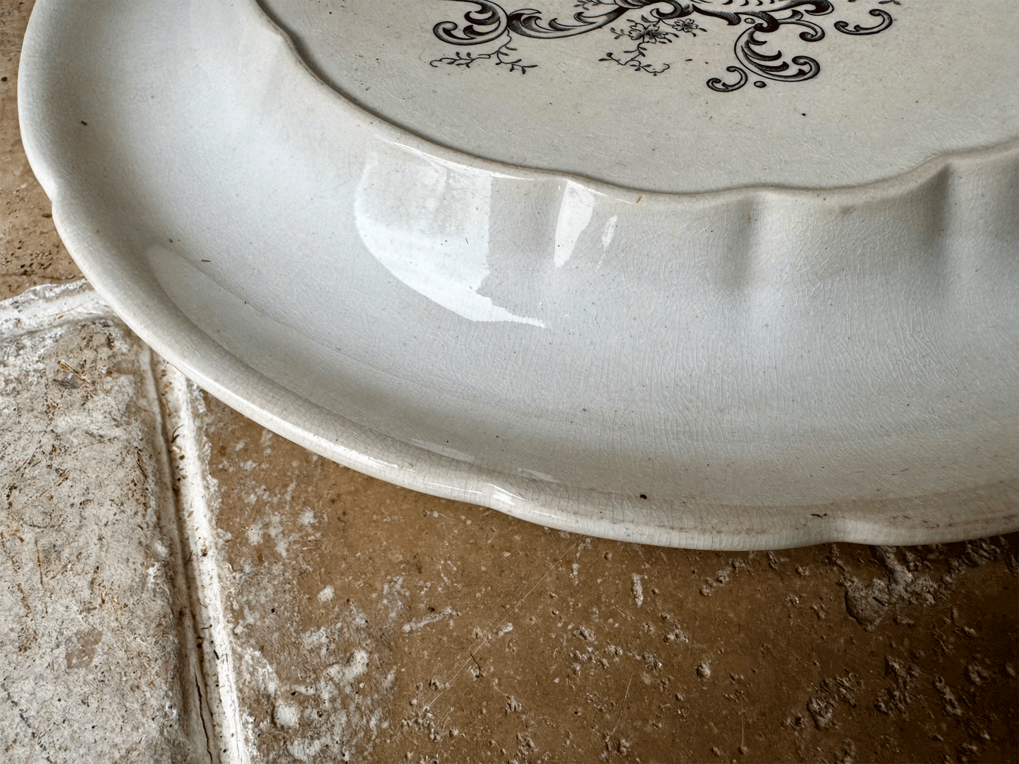 antique edwardian white ironstone black transfer print tongue shop display stand plate