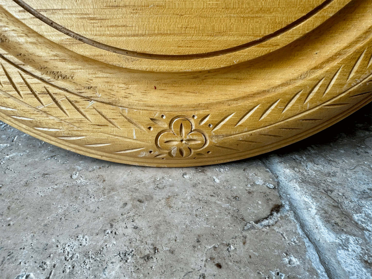 vintage carved english wooden treen breadboard bread motto