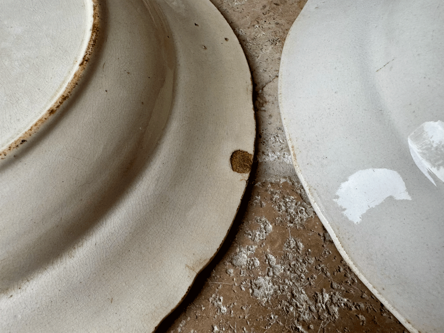 antique french saint amand hamage terre de fer plain white ironstone buttery aged bowl