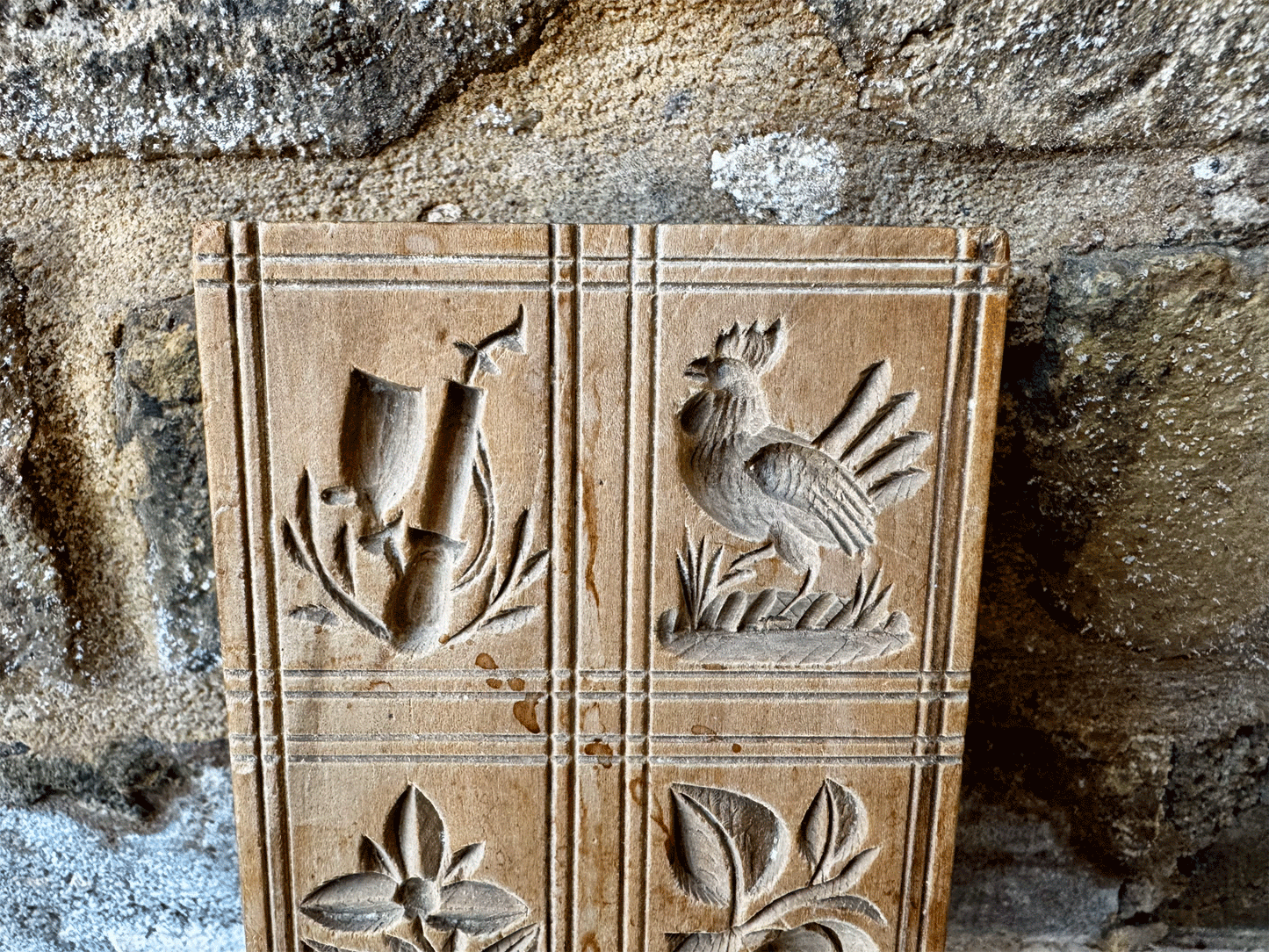antique carved wooden treen biscuit butter stamp mould chicken bird flowers castle