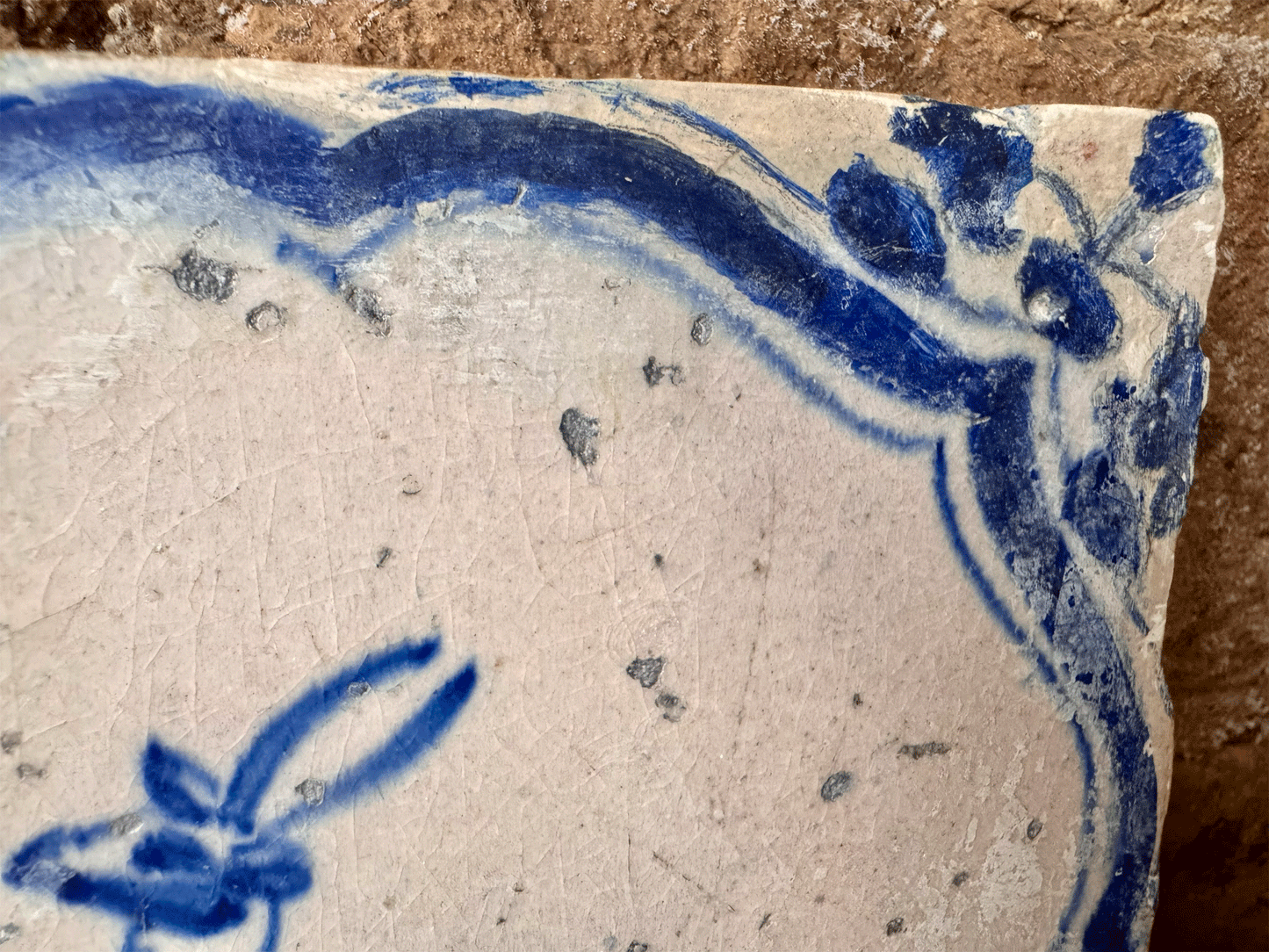 antique dutchrare 17th century 1600s delft blue white tile animal leaping roe deer