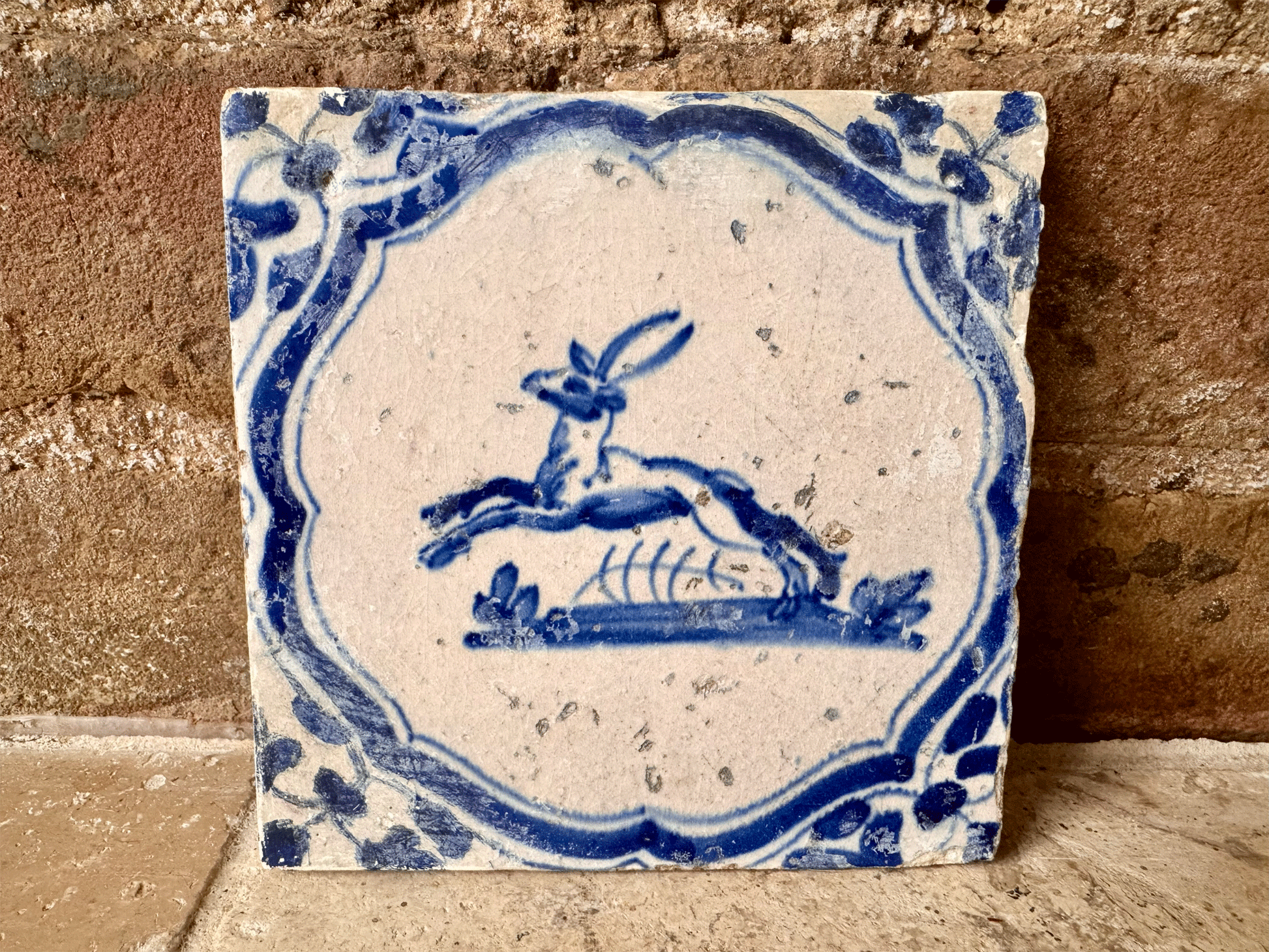 antique dutchrare 17th century 1600s delft blue white tile animal leaping roe deer
