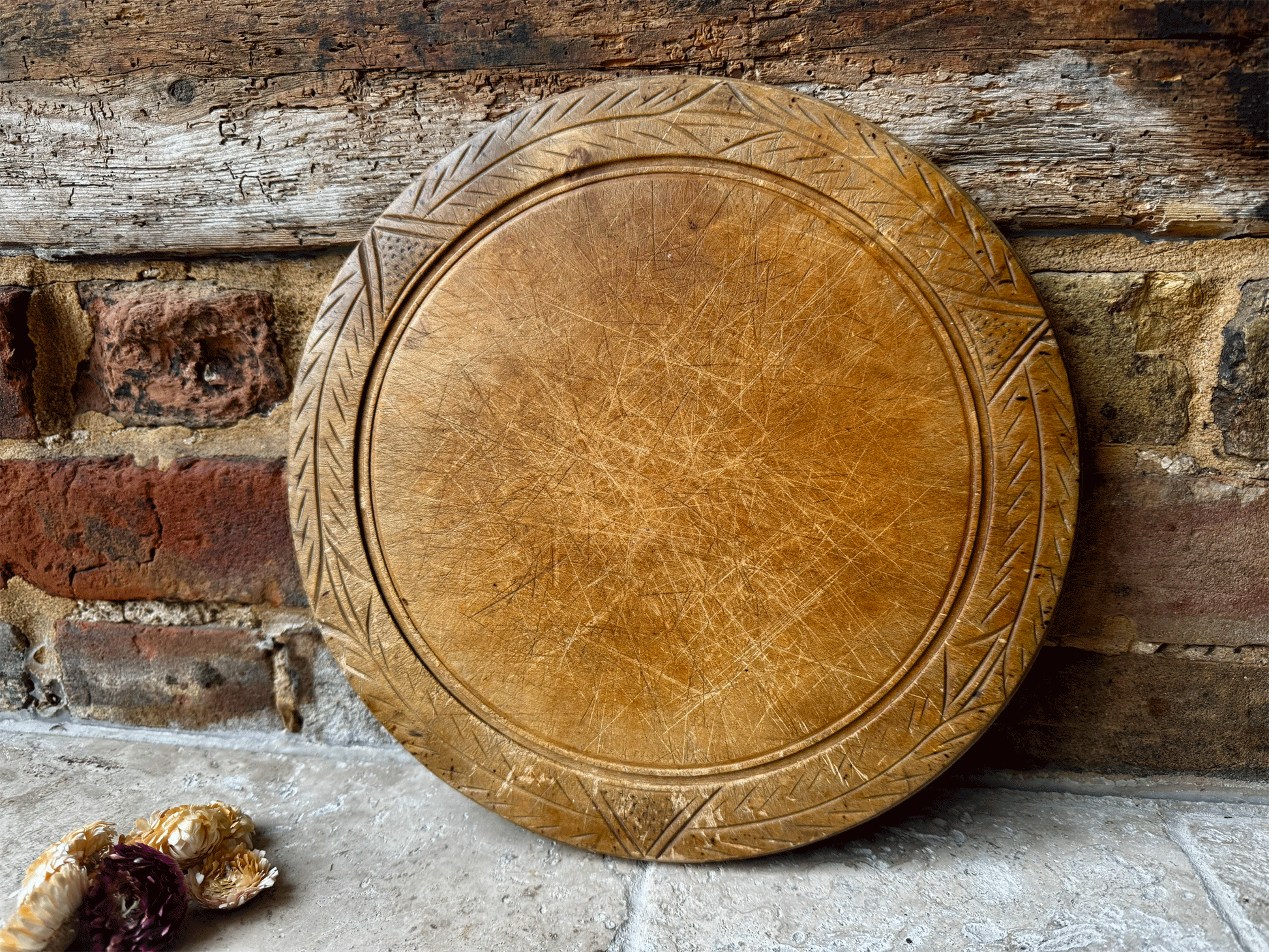 antique english chip carved wooden treen breadboard foliage