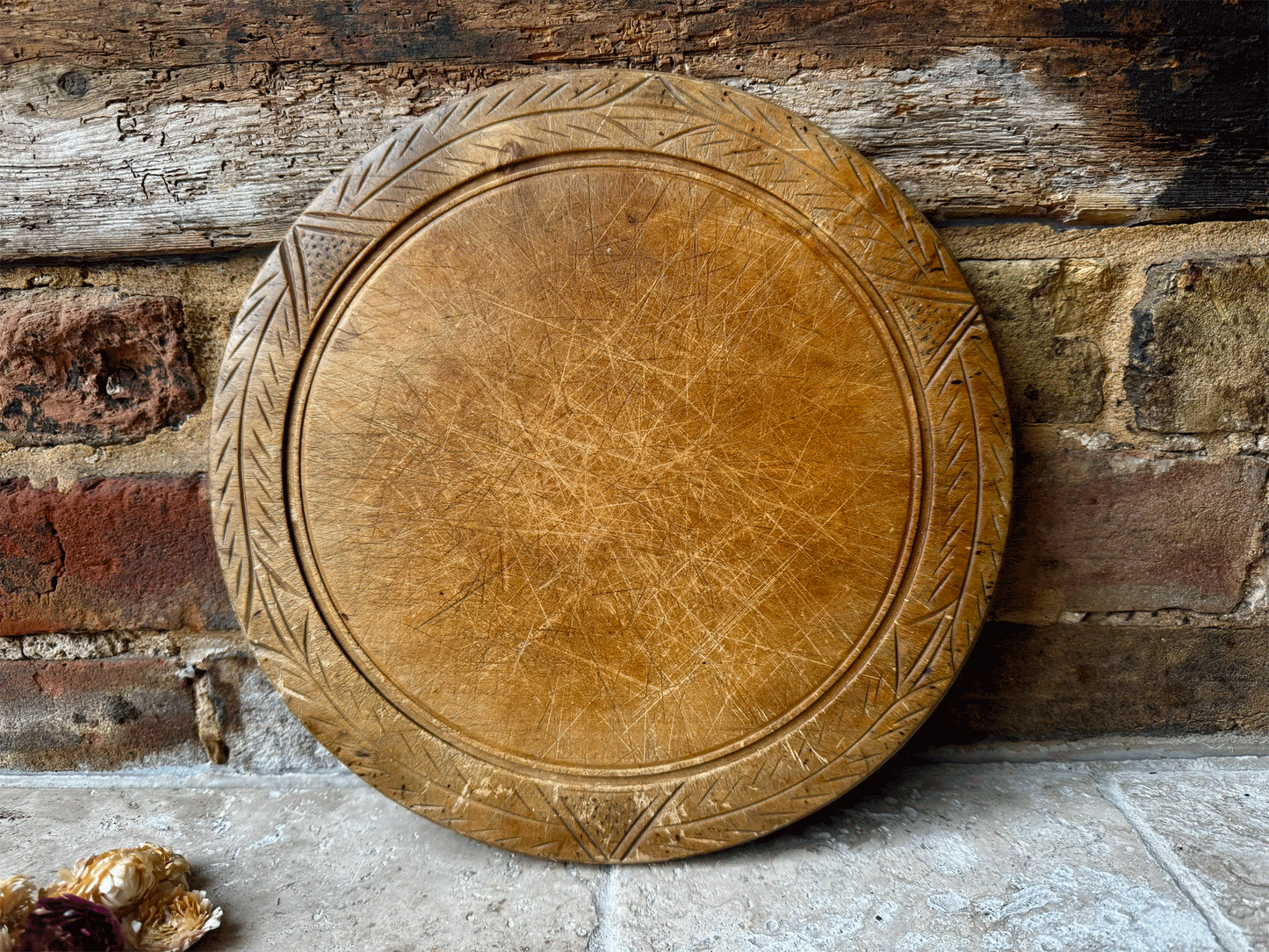 antique english chip carved wooden treen breadboard foliage