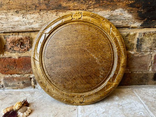 antique carved english woden treen breadboard rosettes leaves foliage