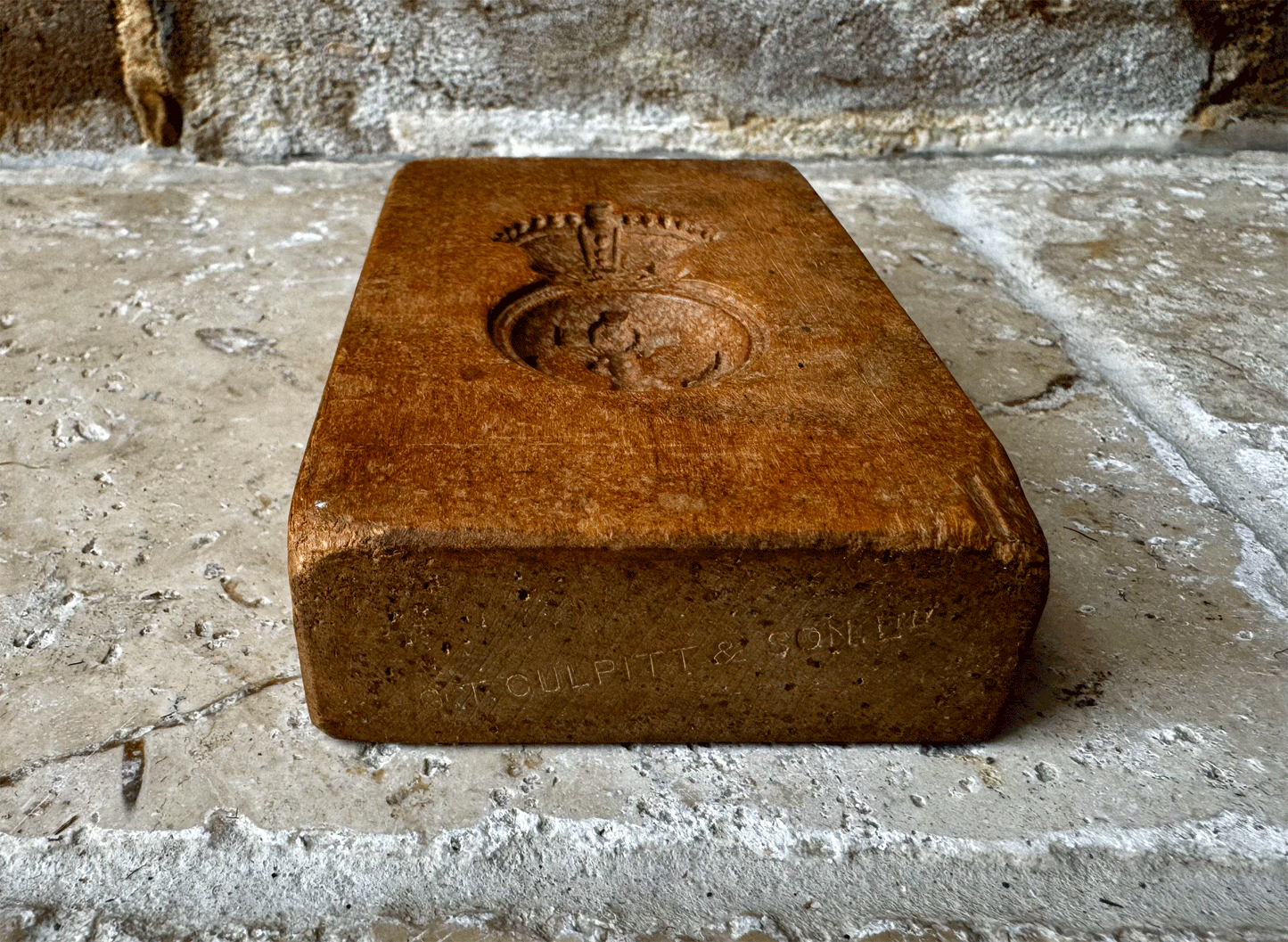 antique english treen wooden butter icing sugar mould royal crown