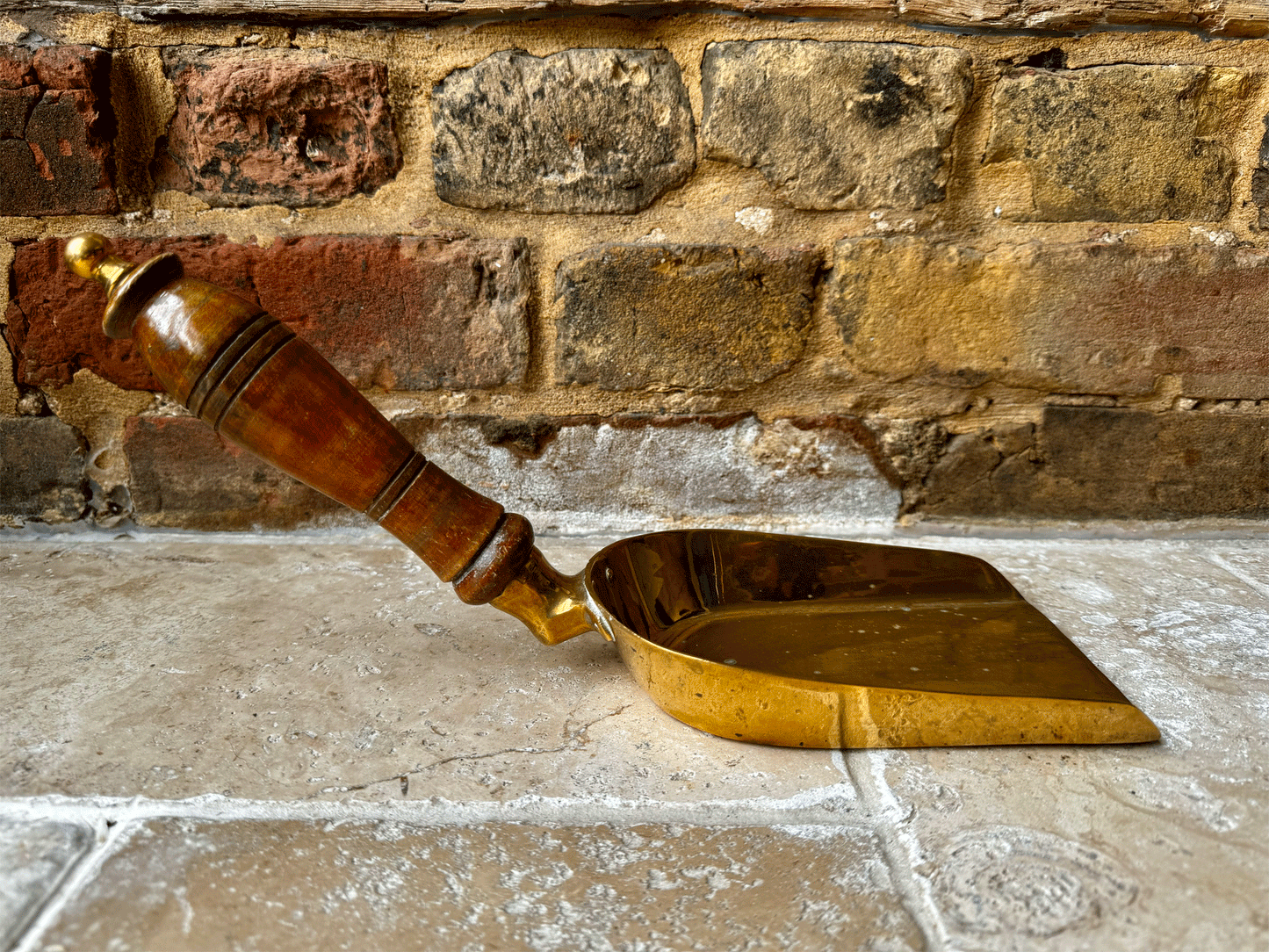 antique earlt 20th century brass shop shopkeeper scoop turned mahogany handle