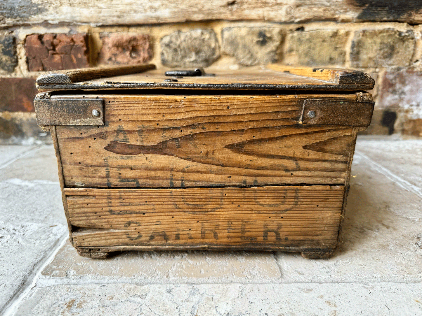 rare antique english dairy supply co limited wooden aerolite egg carrier travelling egg box