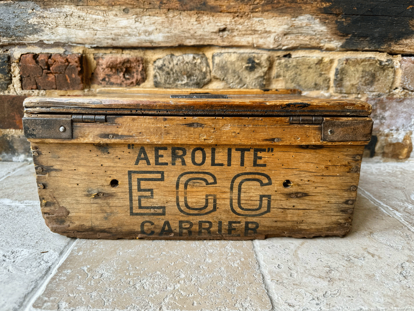 rare antique english dairy supply co limited wooden aerolite egg carrier travelling egg box