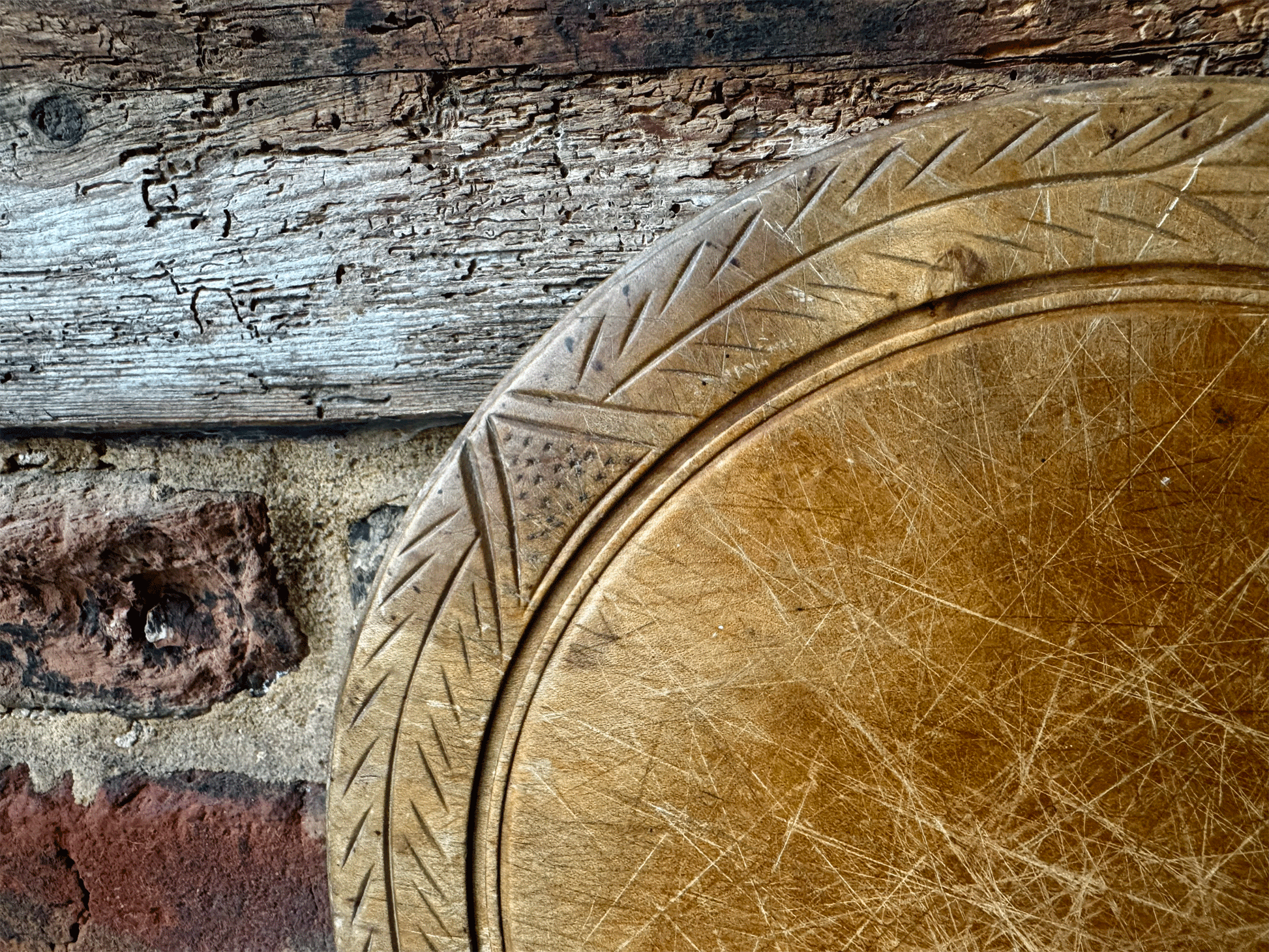 antique english chip carved wooden treen breadboard foliage