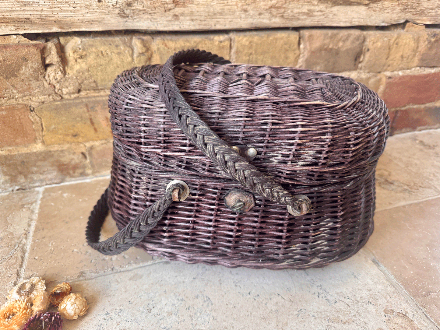 rustic antique french 19th century bressan shopping market fishing creel wicker basket