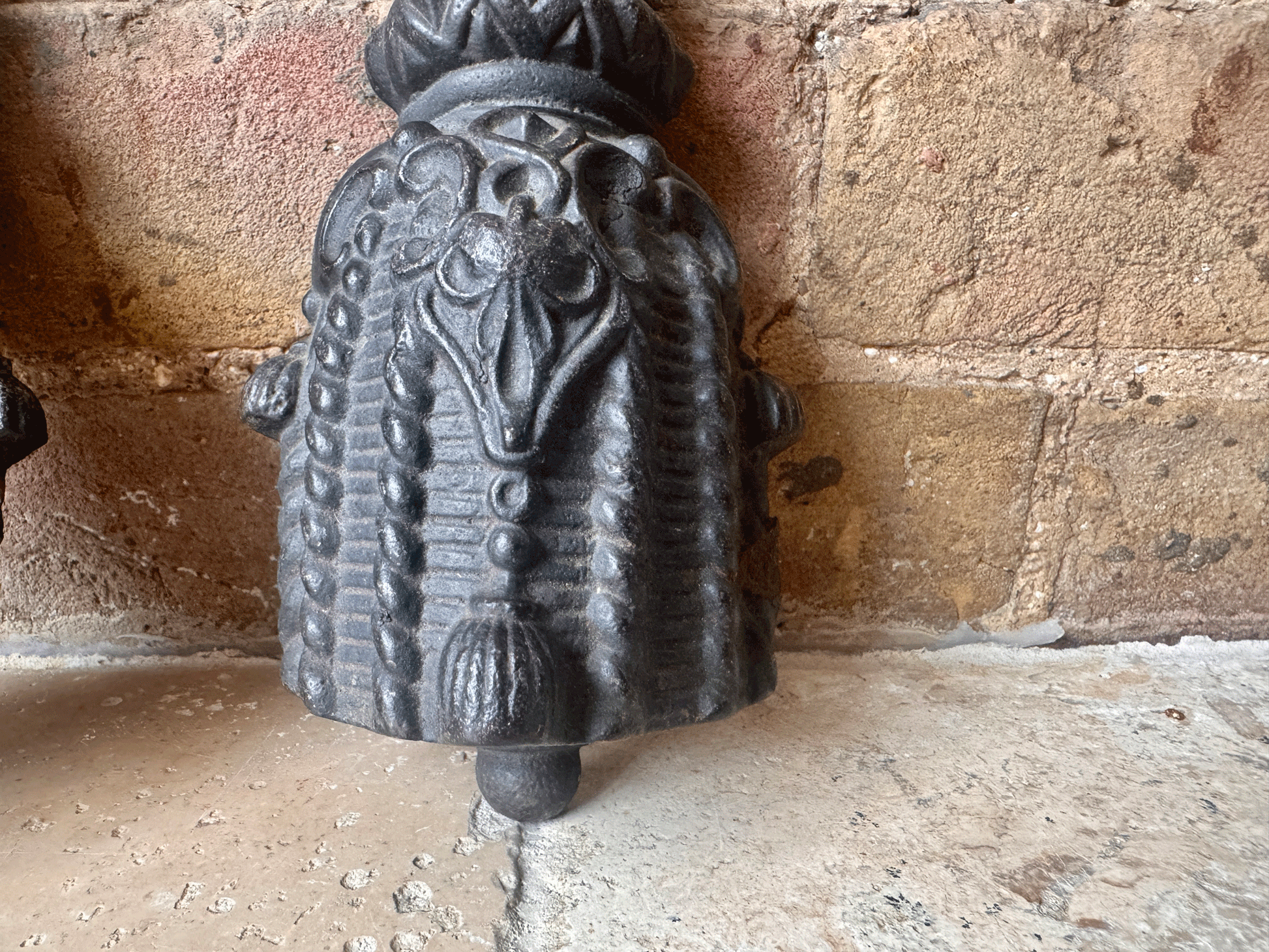 antique french decorative chateau large cast iron passementerie curtain weight