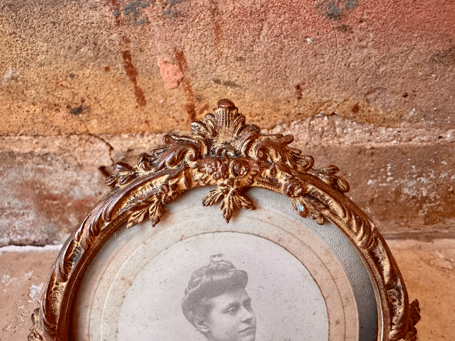antique french photo picture frame brass ormolu decorative swag banner border
