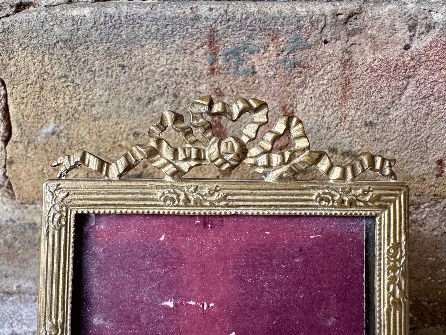 antique french brass ormolu ribbon bow swag border top picture photo frame
