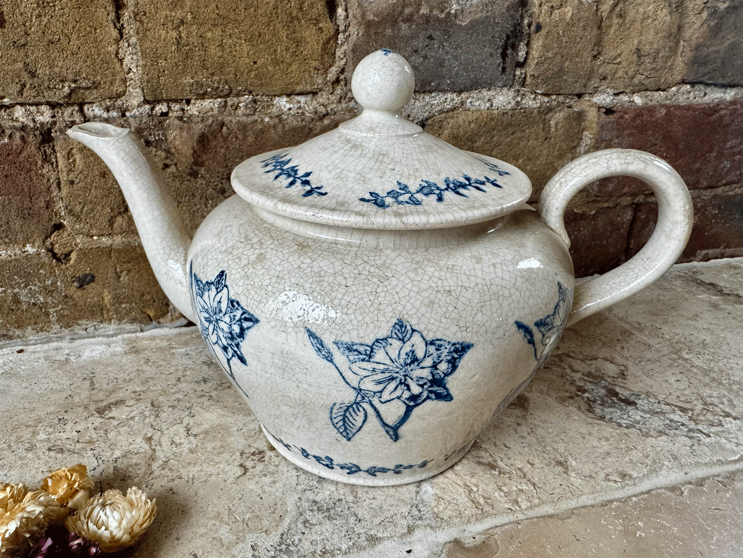 antique timeworn aged buttery crazing so ouze coffee pot teapot