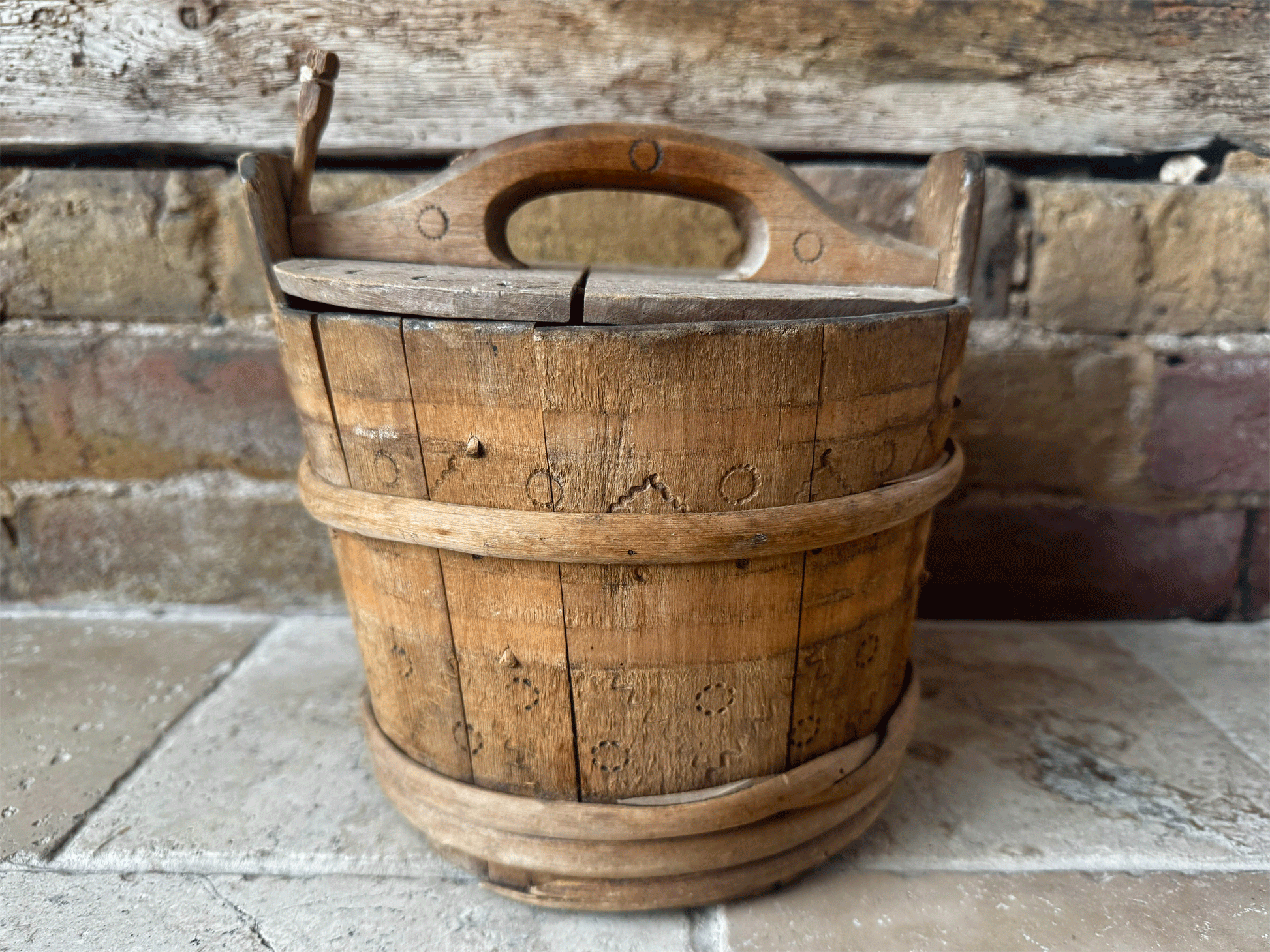 rare antique 19th century swedish folk art treen wooden carved butter box tub geometric design