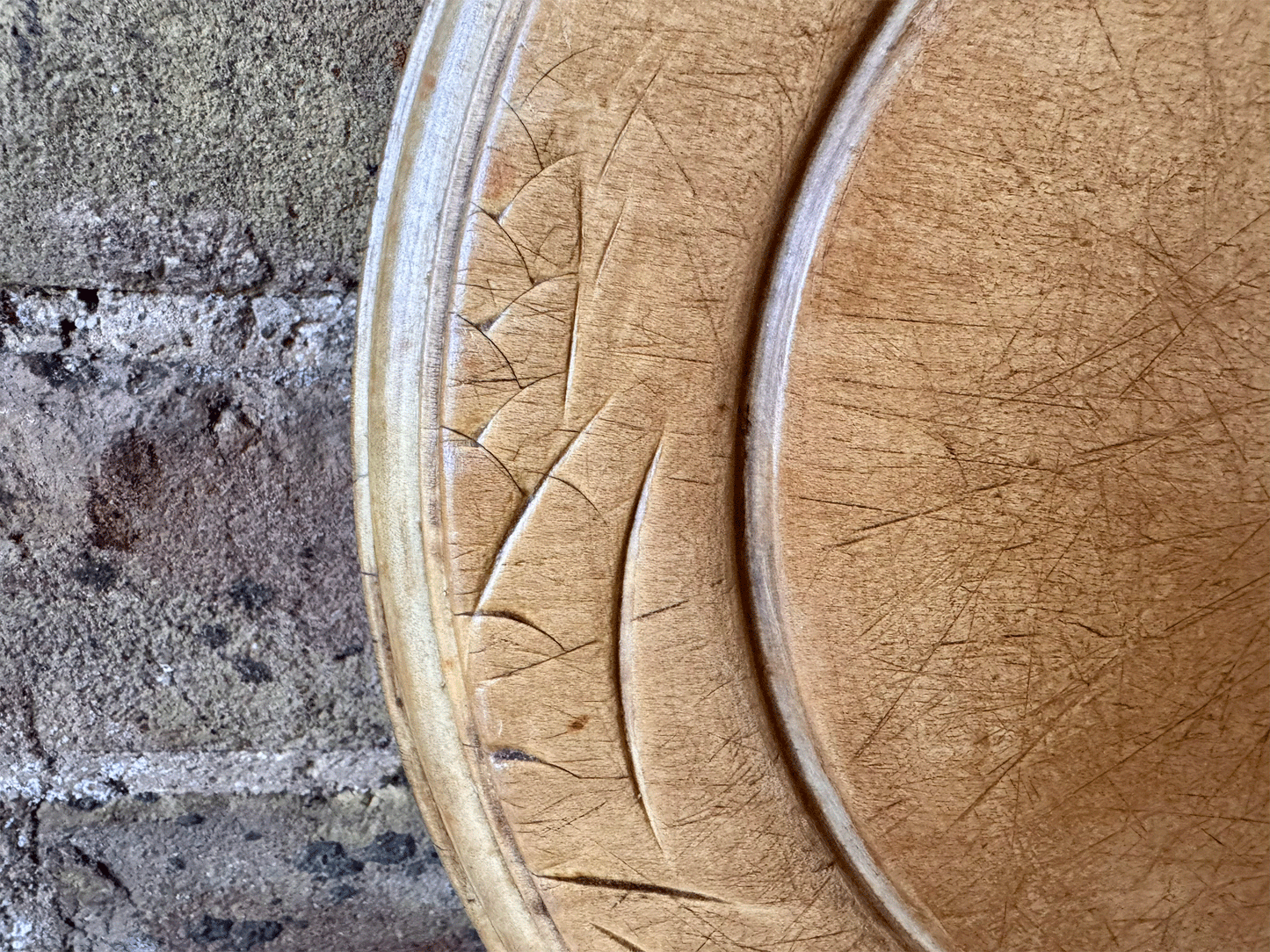 antique victorian rustic timeworn carved english treen wooden breadboard st george cross