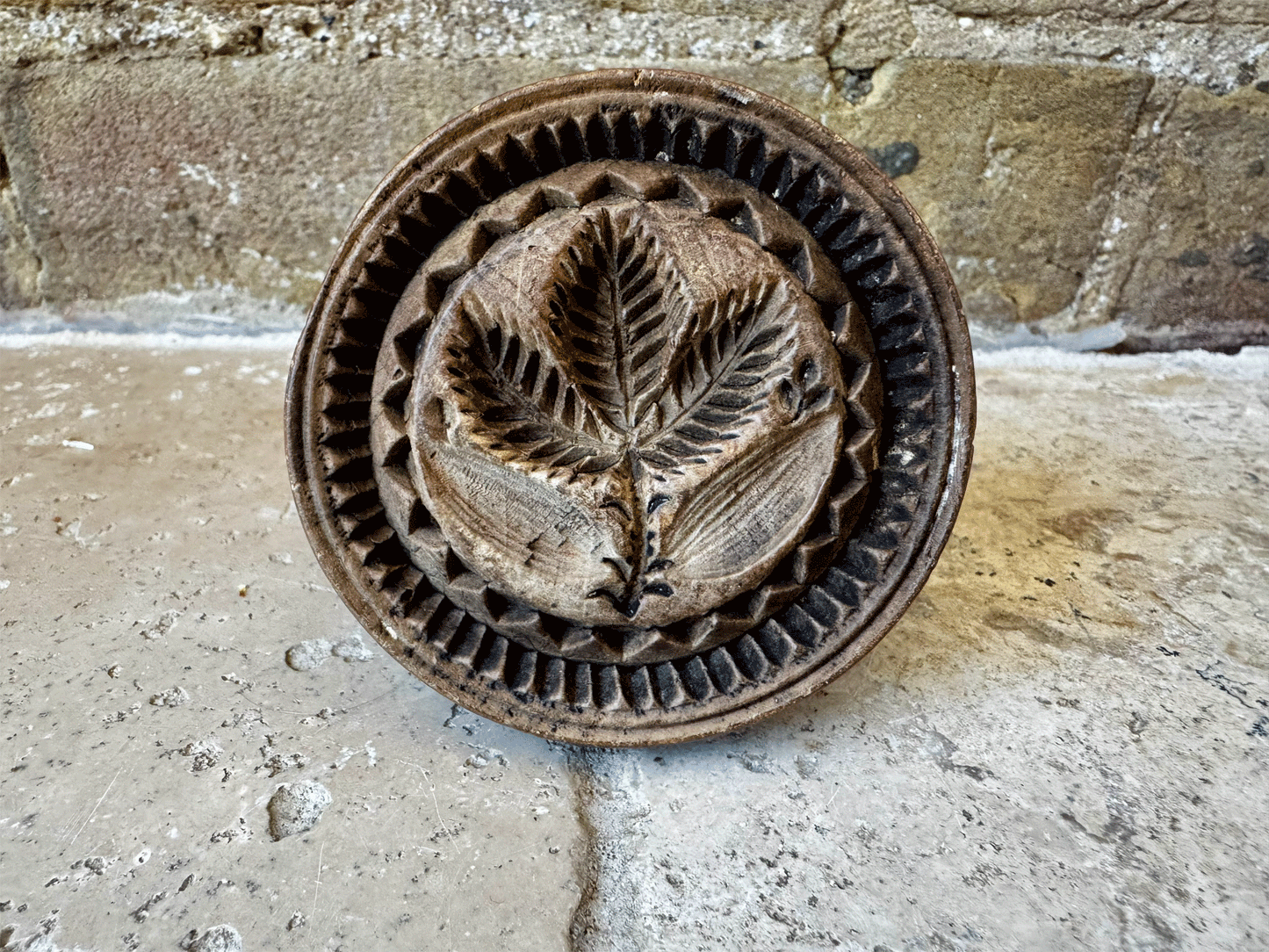rare antique victorian carved irish floral clover butter stamp treen wooden kitchenalia