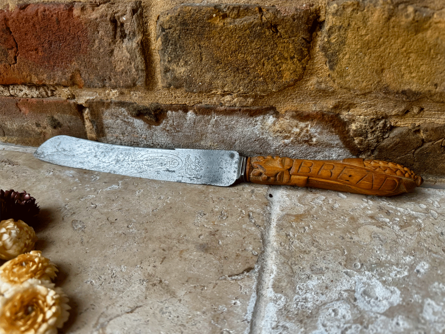 rare antique victorian deeply carved bread knife slicer ribbon banner wheat