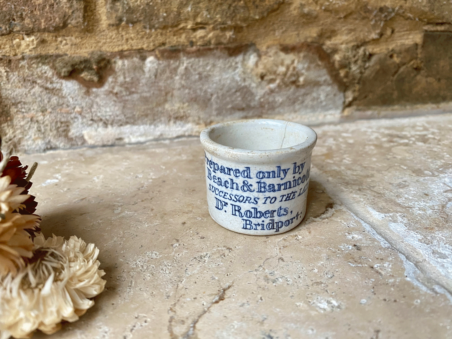 antique victorian english advertising pot beach barnicott poor mans friend ironstone ointment pot