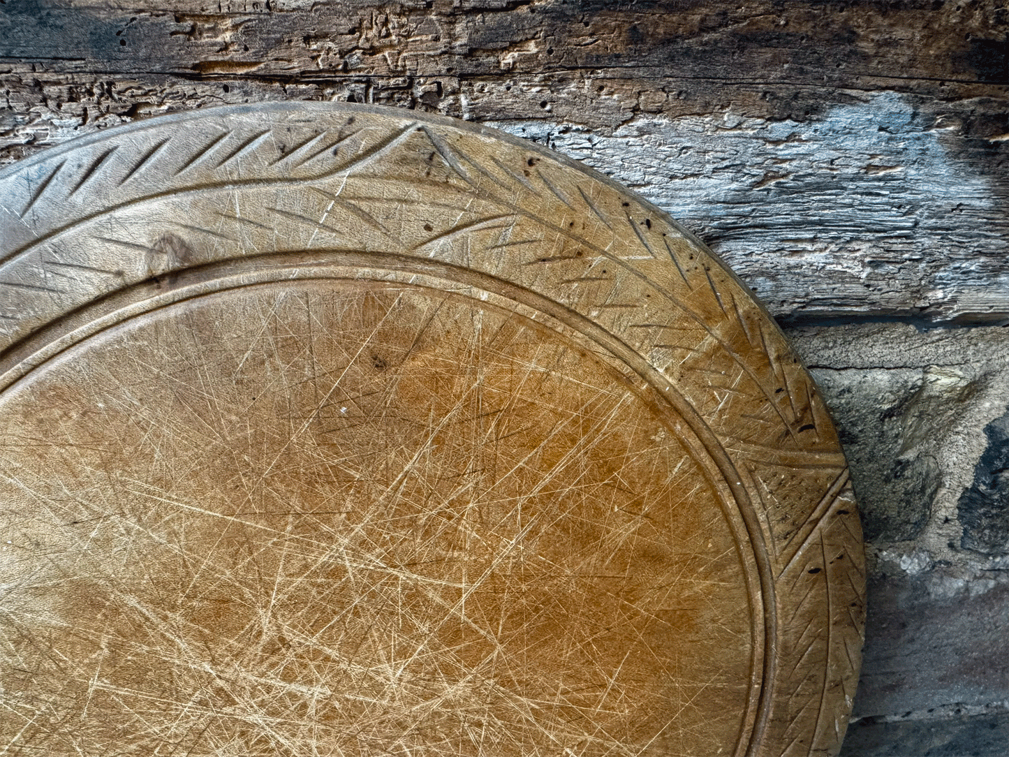 antique english chip carved wooden treen breadboard foliage