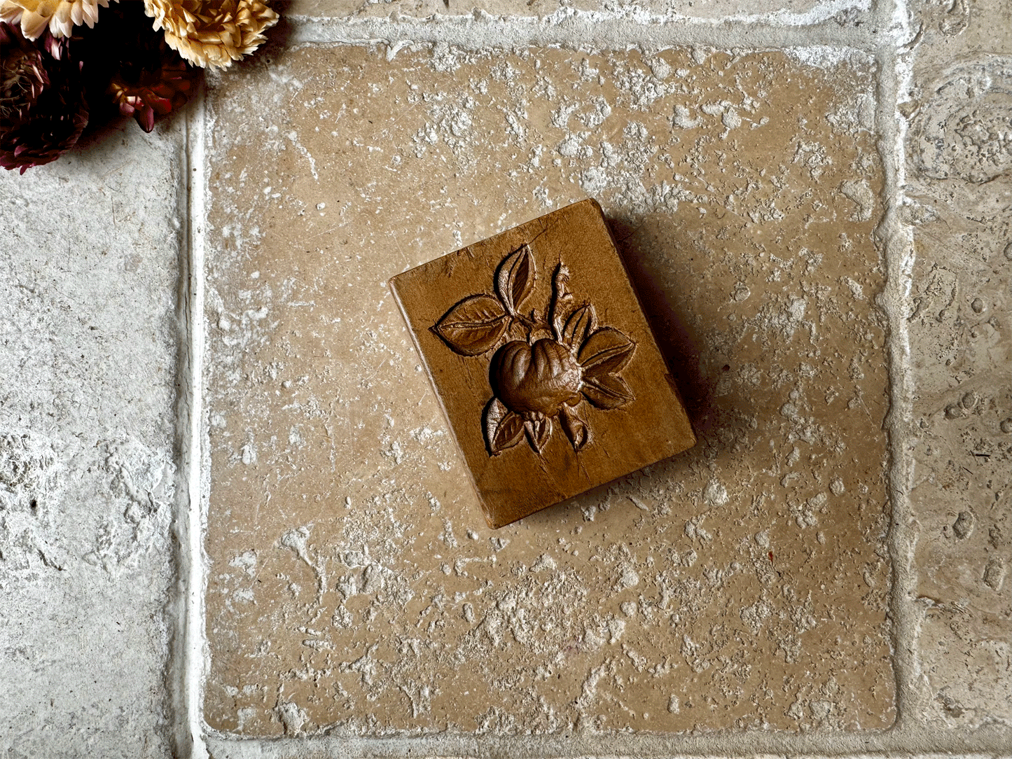 rare antique english carved treen wooden icing sugar butter mould stamp peach