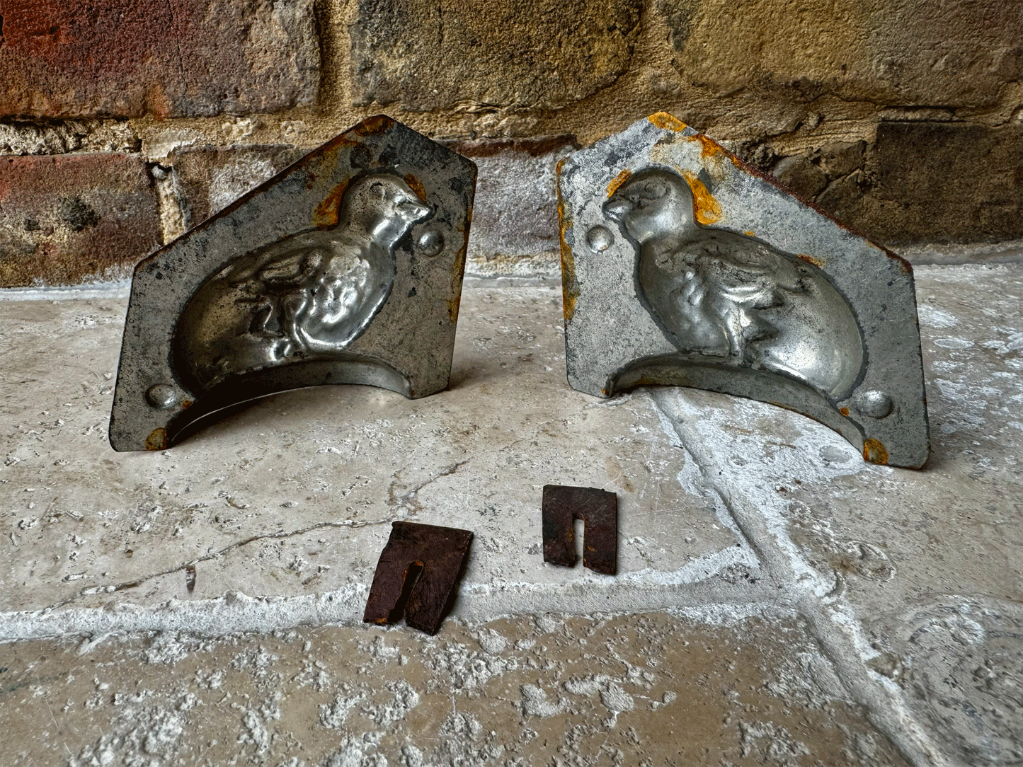 rare antique easter vintage chcolate mould baby chick hatching egg