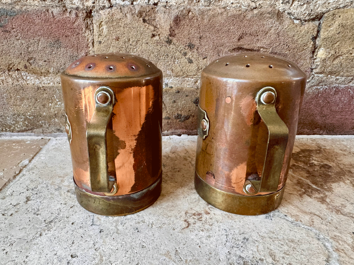 vntage english set copper brass salt pepper shakers kitchenalia
