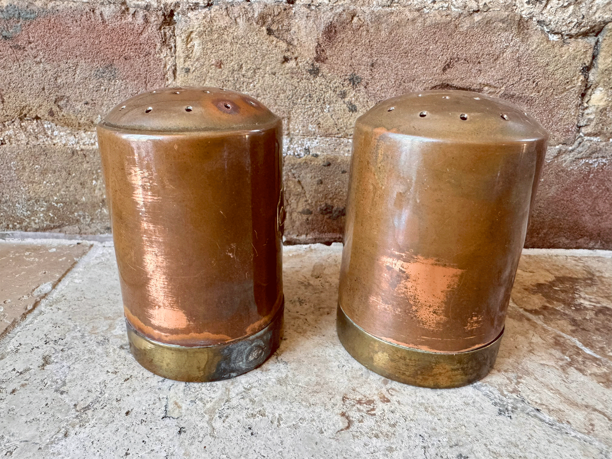 vntage english set copper brass salt pepper shakers kitchenalia