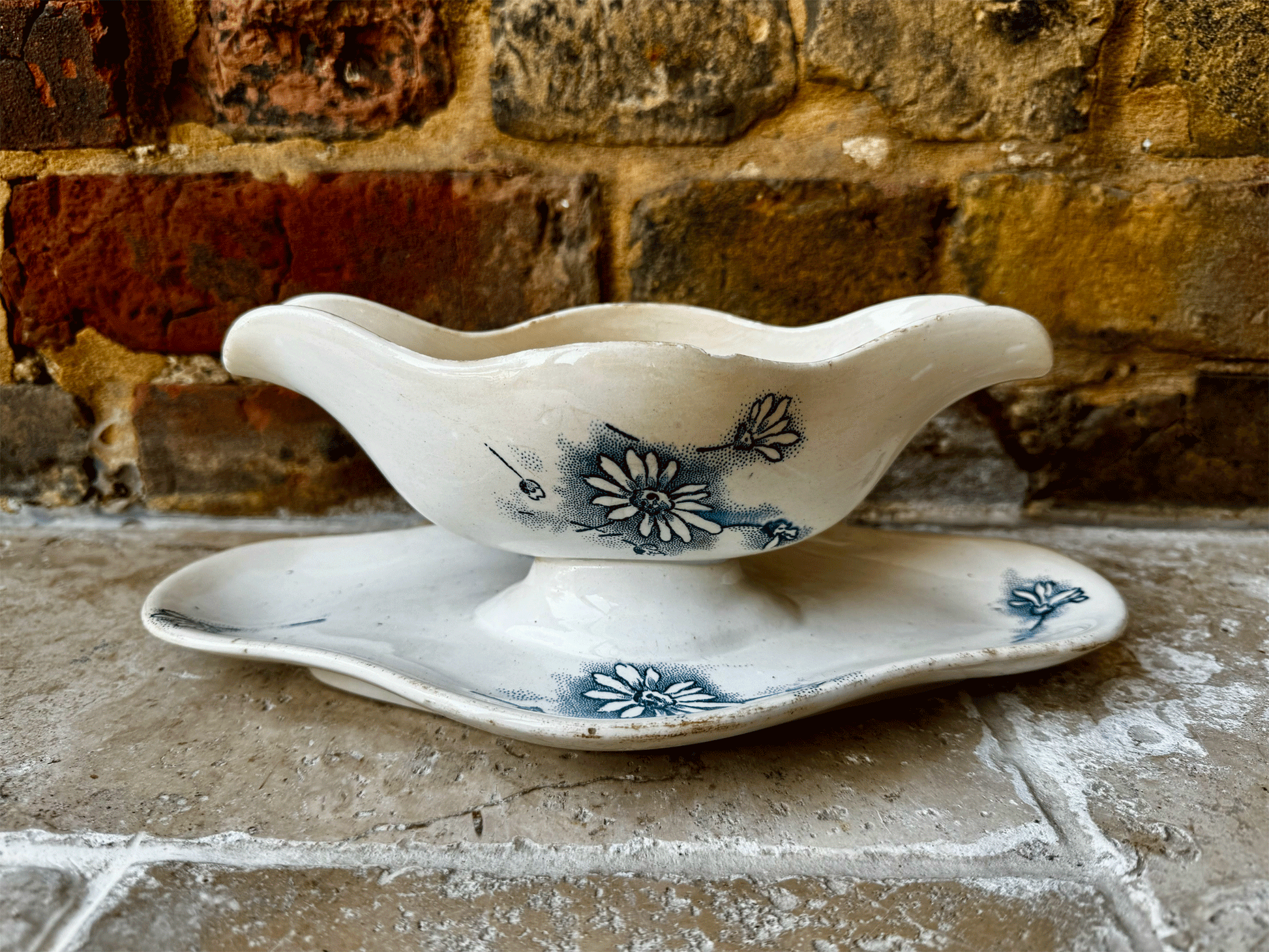 antique french givors france terre de fer marguerite sauce dish gravy boat ironstone