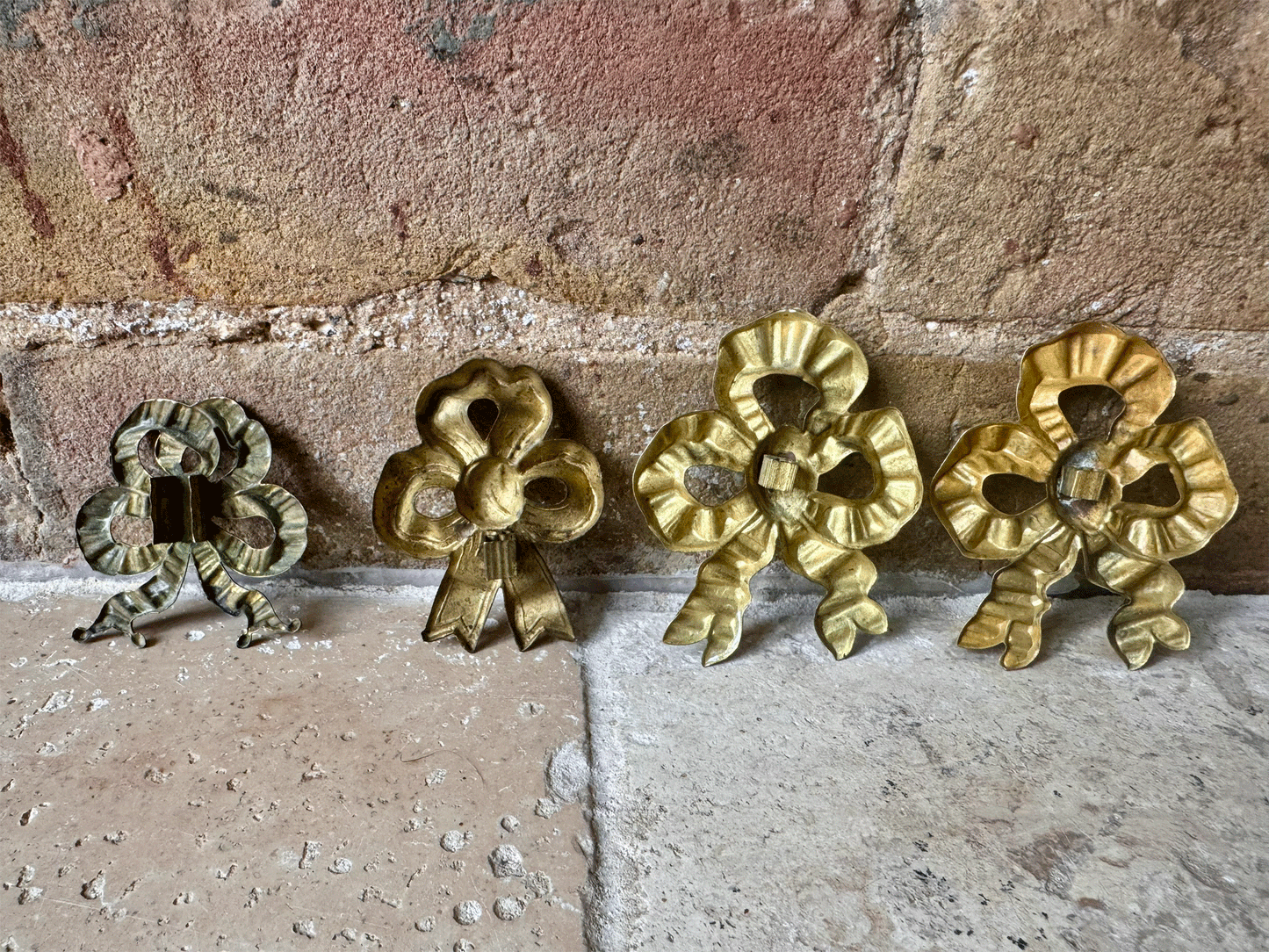 antique french bow shaped ribbon bow swag ormolu cache clous hooks