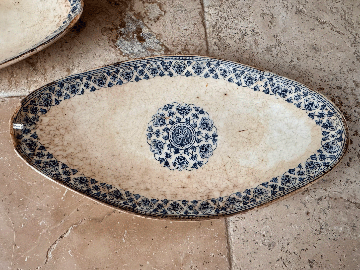 antique chippy timeworn blue transferware ironstone terre de fer ravier plate gien mangalore