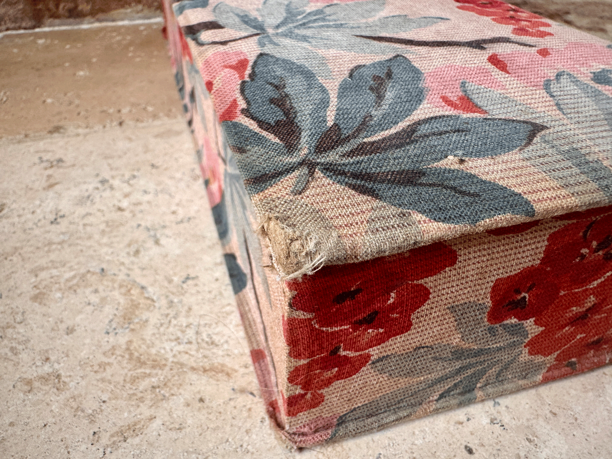antique french fabric covered boudoir glove box haberdashery sewing samaritaine paris