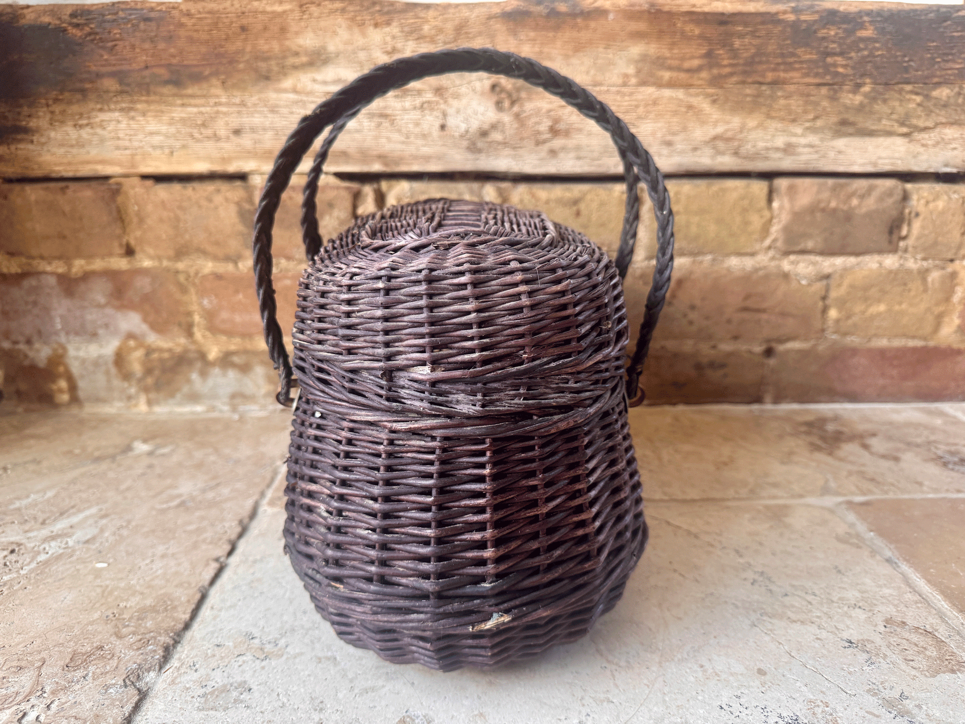 rustic antique french 19th century bressan shopping market fishing creel wicker basket