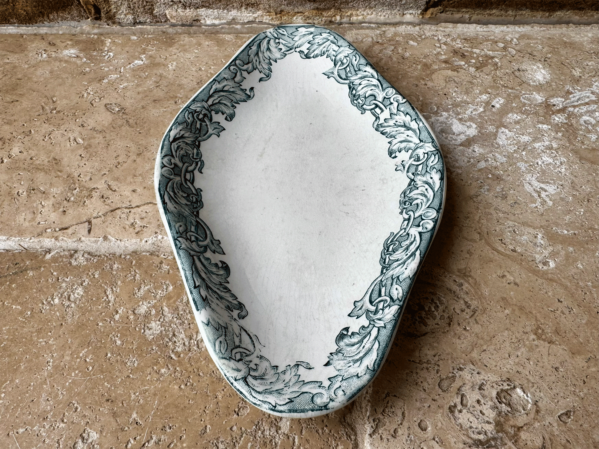 antique french st amand terre de fer ironstone ravier oval plate teal transferware border