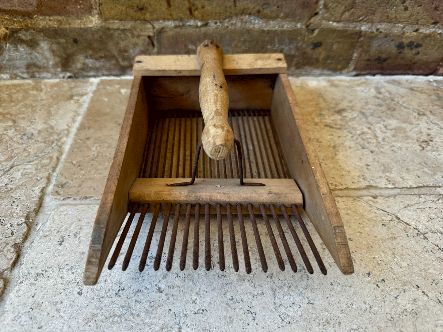 rare antique vintage french wooden treen berry picker comb