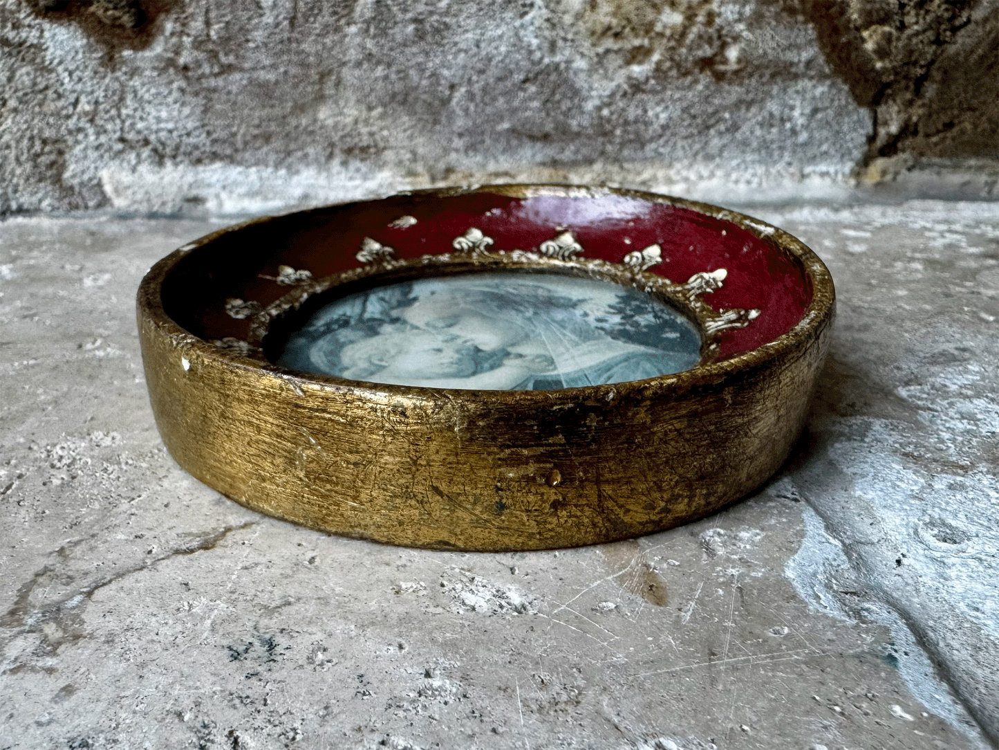 antique florentine italian madonna child christian relgious vintage pcture red gold frame