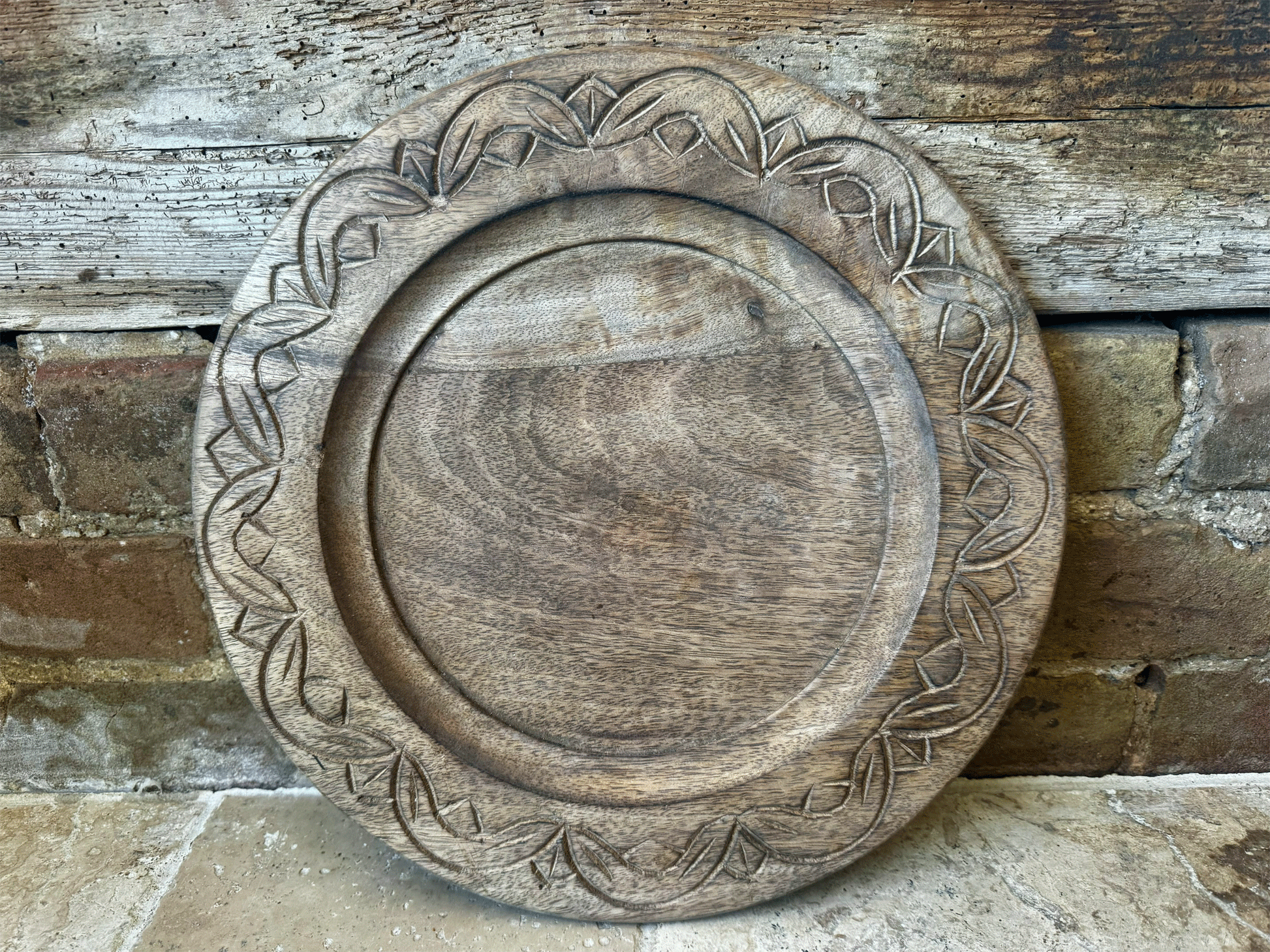 vintage english carved treen wooden bread board platter plate geometric design pattern