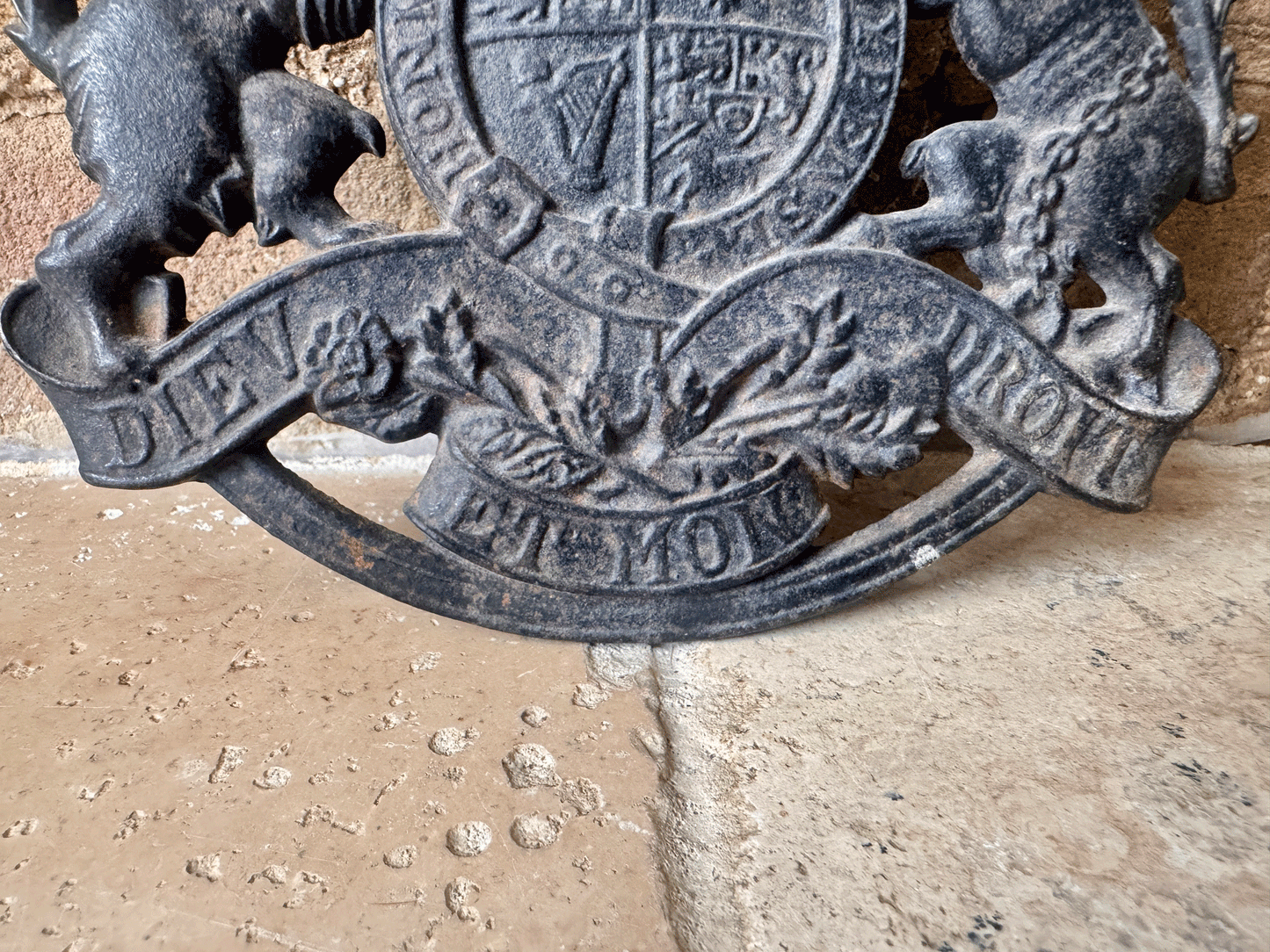 vintage cast iron pot stand kings arms trivet royal coat arms