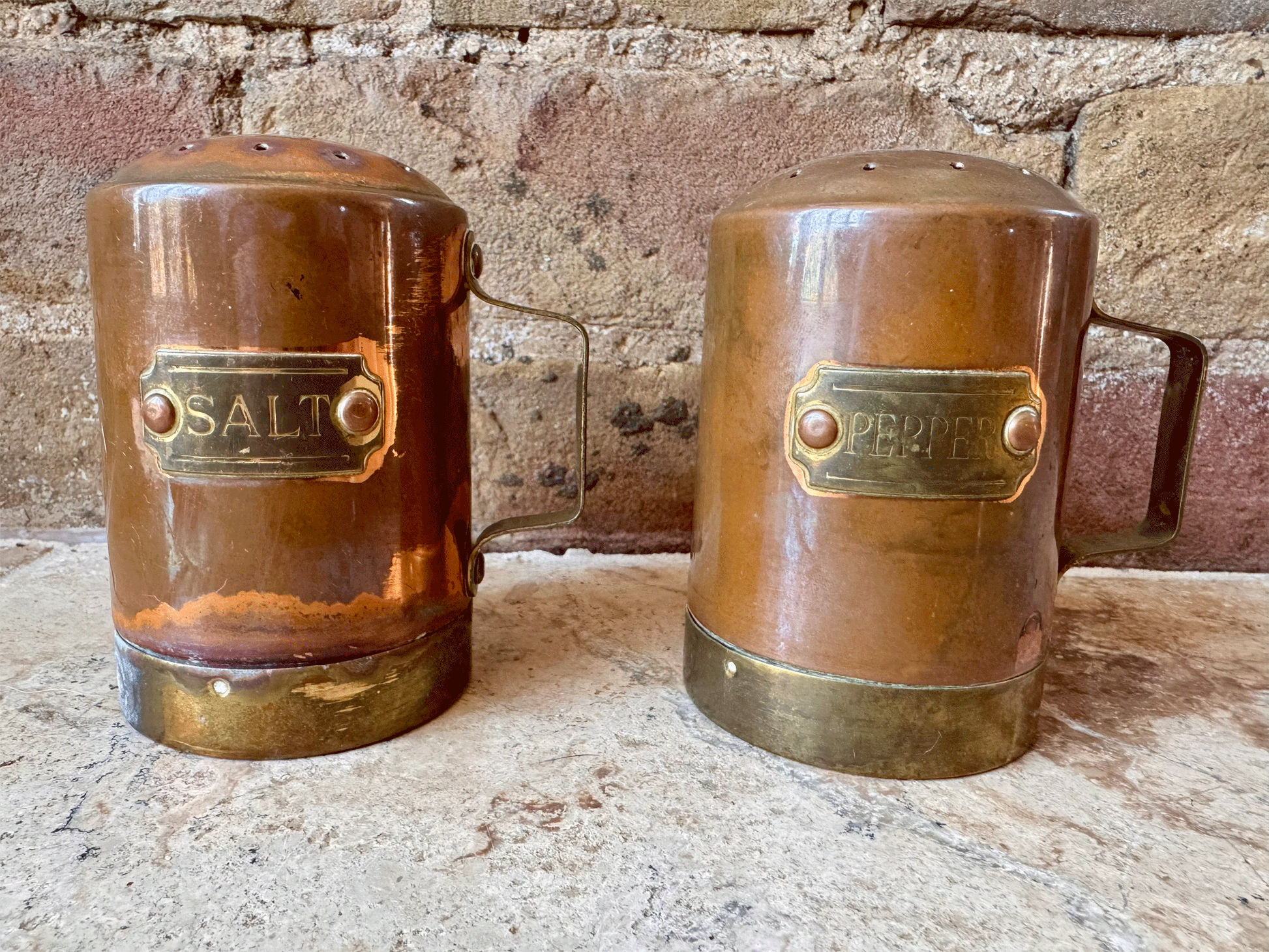 vntage english set copper brass salt pepper shakers kitchenalia