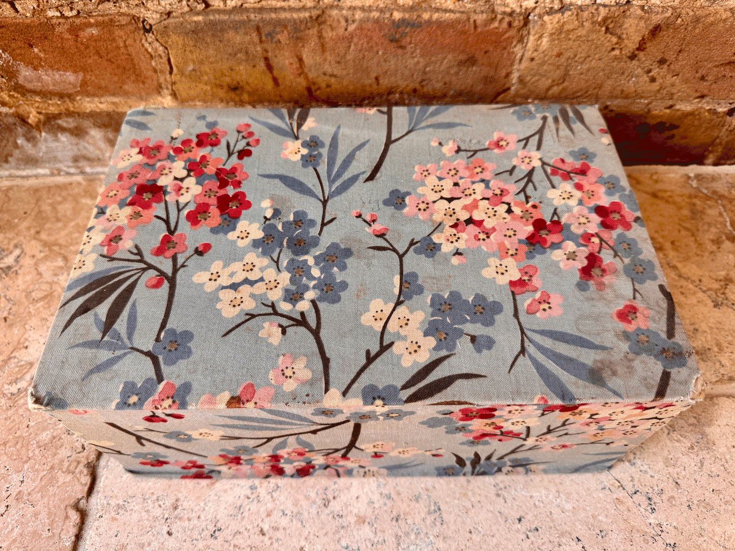 vintage french galerie lafayette floral blue fabric boudoir trinket glove box