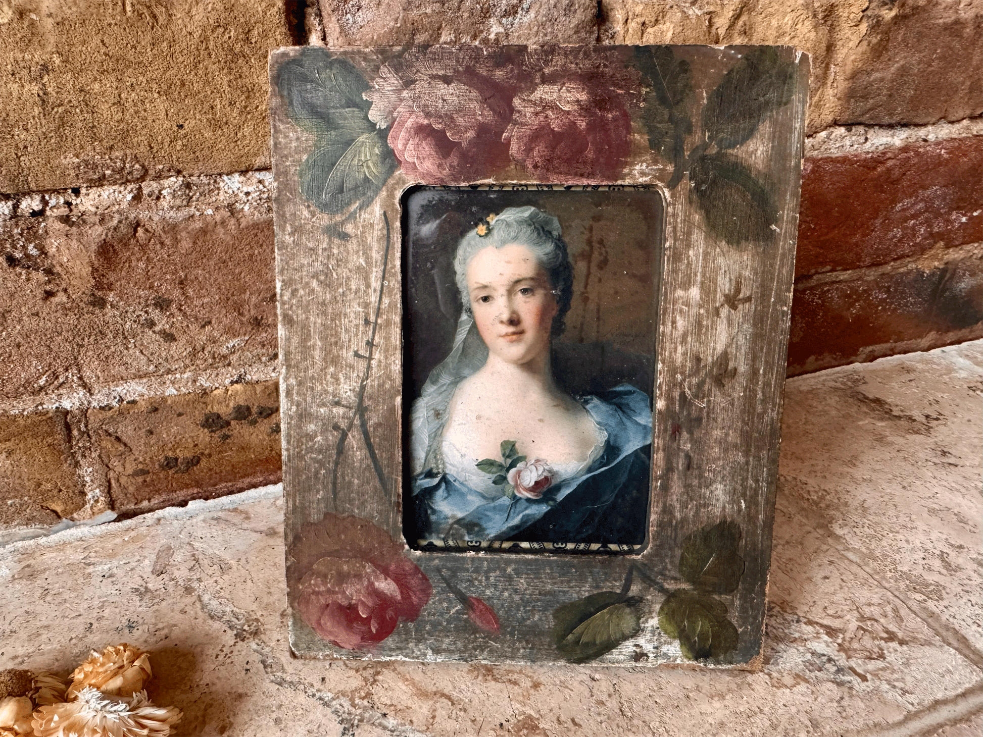 vintage french weathered timeworn photo picture frame pink florals regency lady