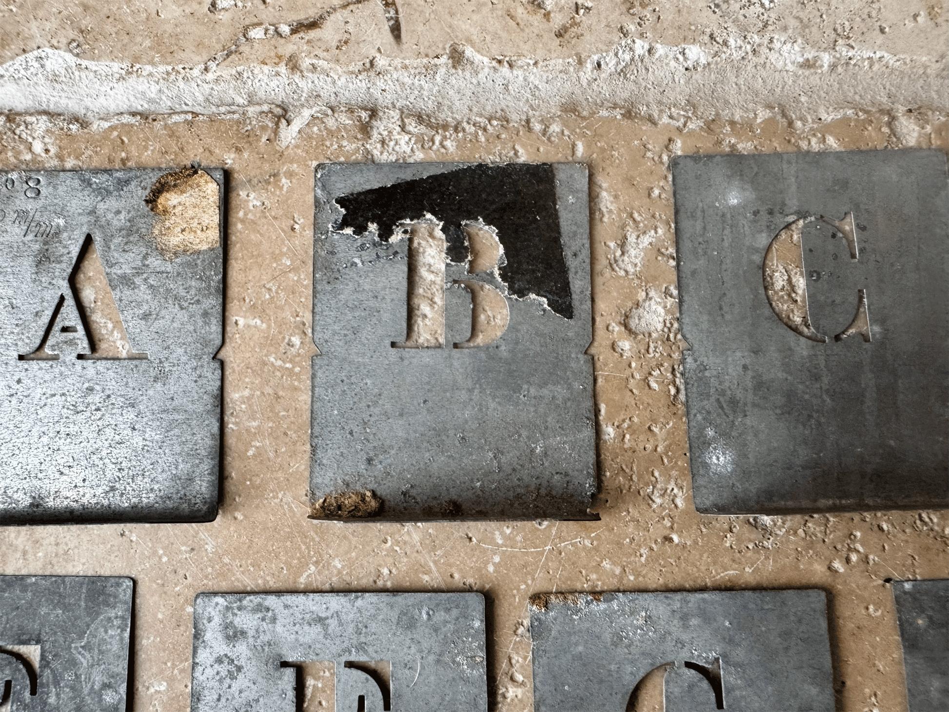 vintage french small tin stencil alphabet initial ampersand