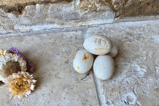 rare antique miniature ironstone stoneware chicken dummy laying broody eggs eltex brand