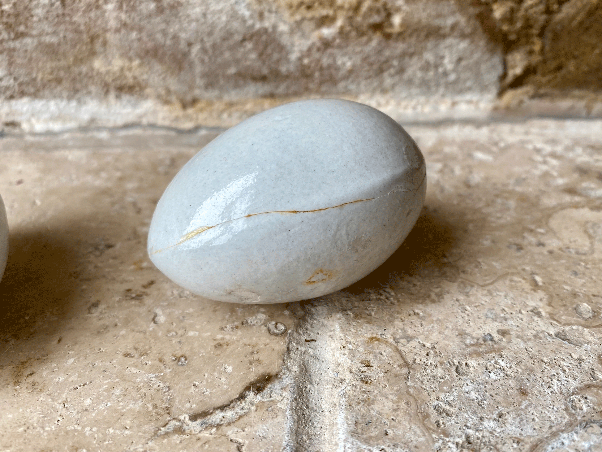 rare antique blue white ironstone dummy broody chicken laying egg